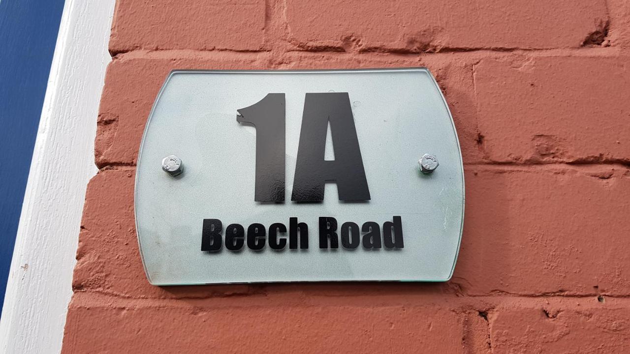 Number 1, Beech Road Apartment Манчестър Екстериор снимка